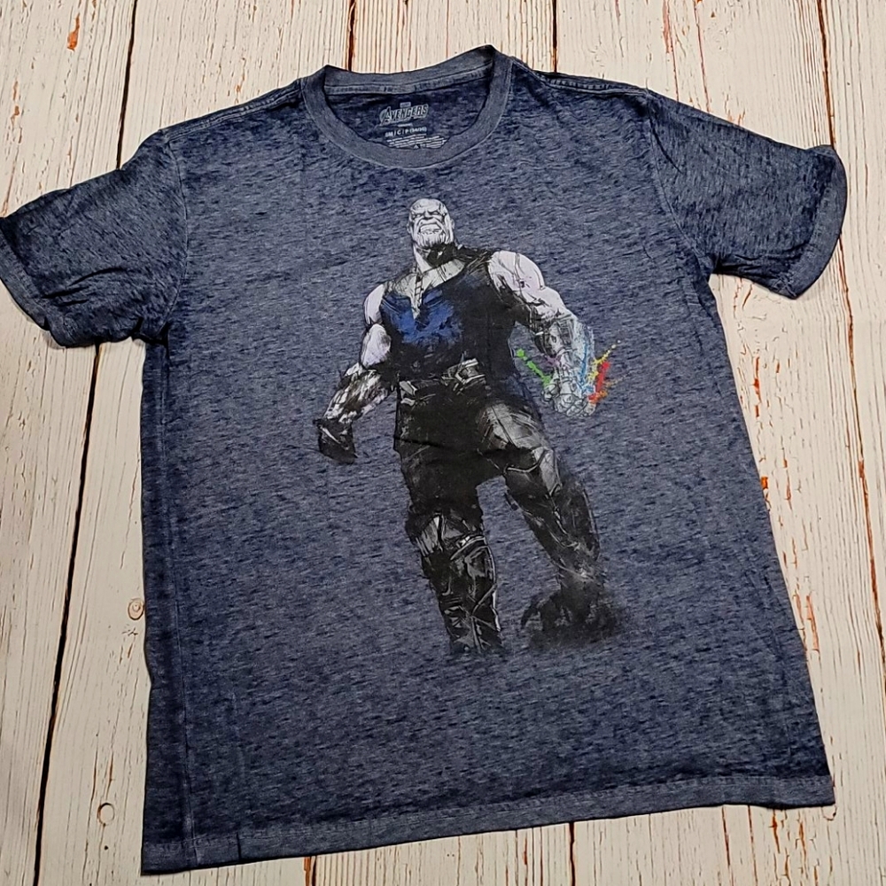 Marvel AVENGERS shirt